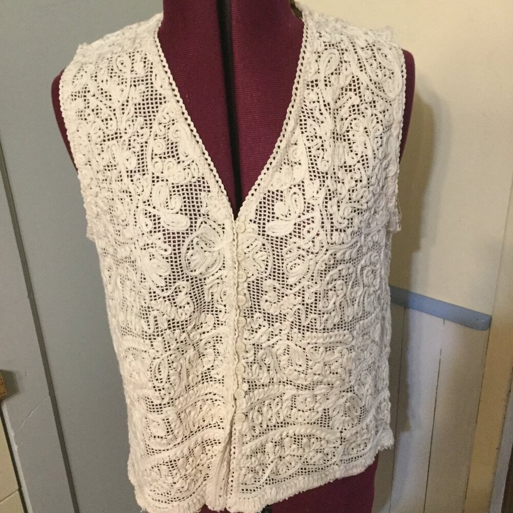 NWT See U Soon crochet lace button front vest in cream color one size L and 1 XL